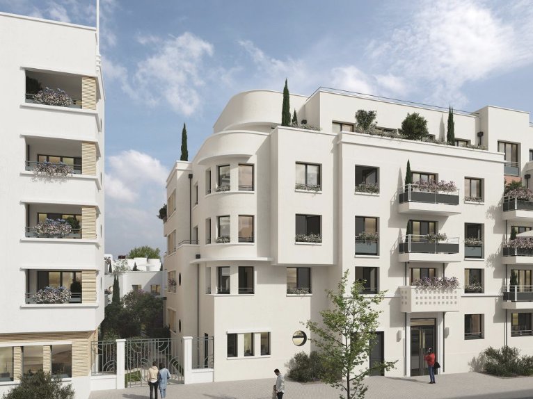 Parker & Baker, Chessy